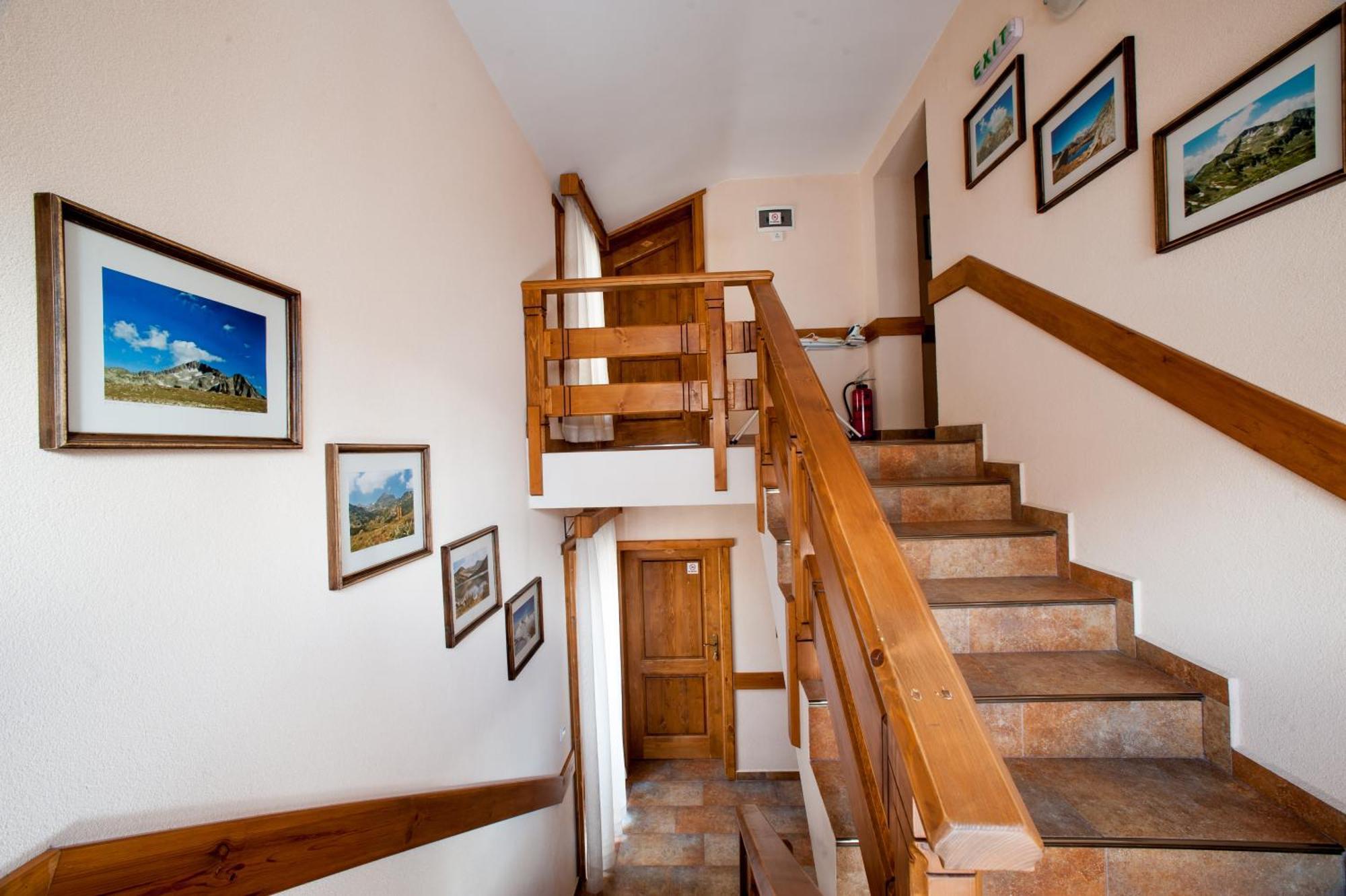 Guest House Dzhangal 반스코 외부 사진