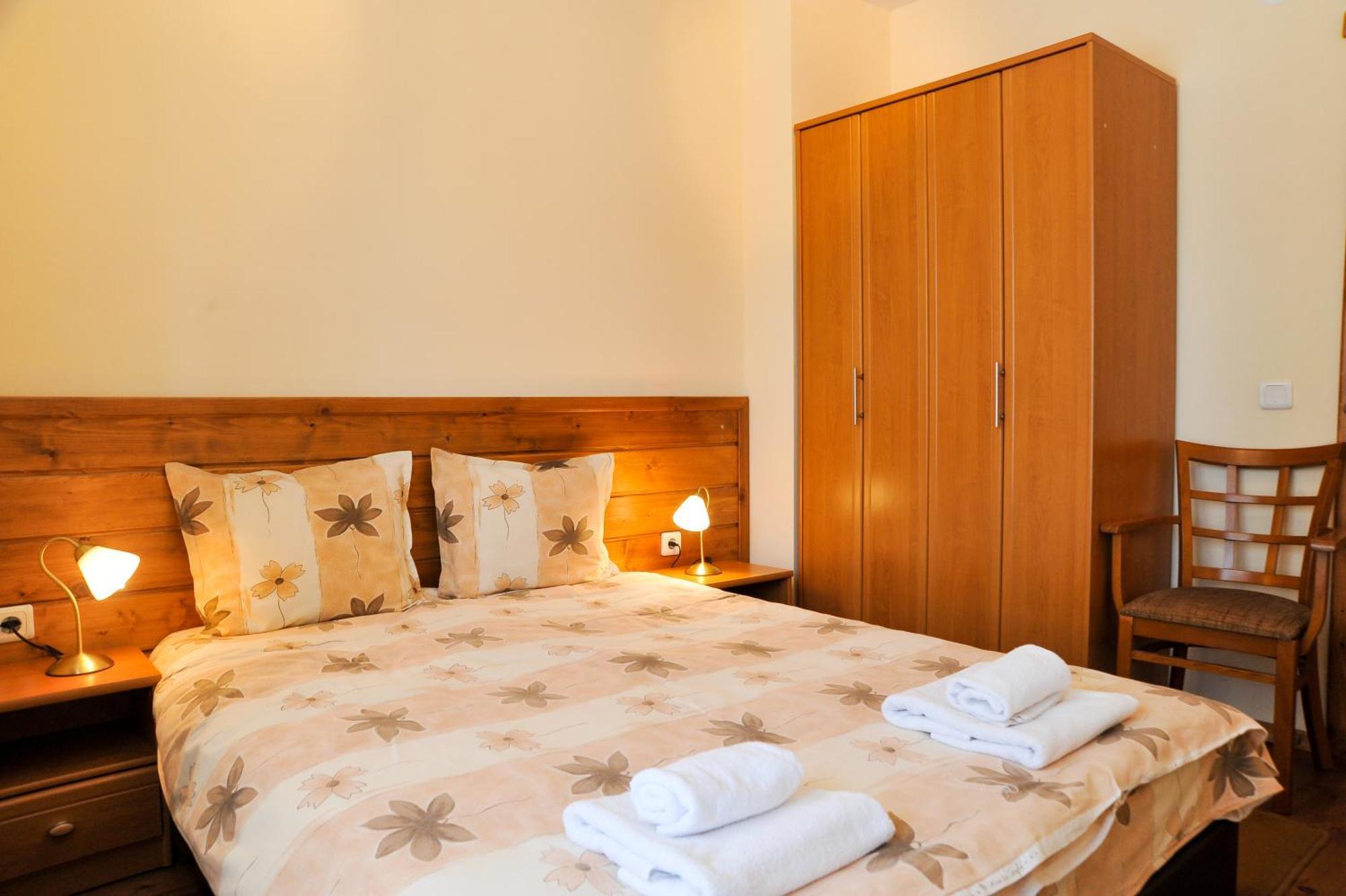 Guest House Dzhangal 반스코 외부 사진