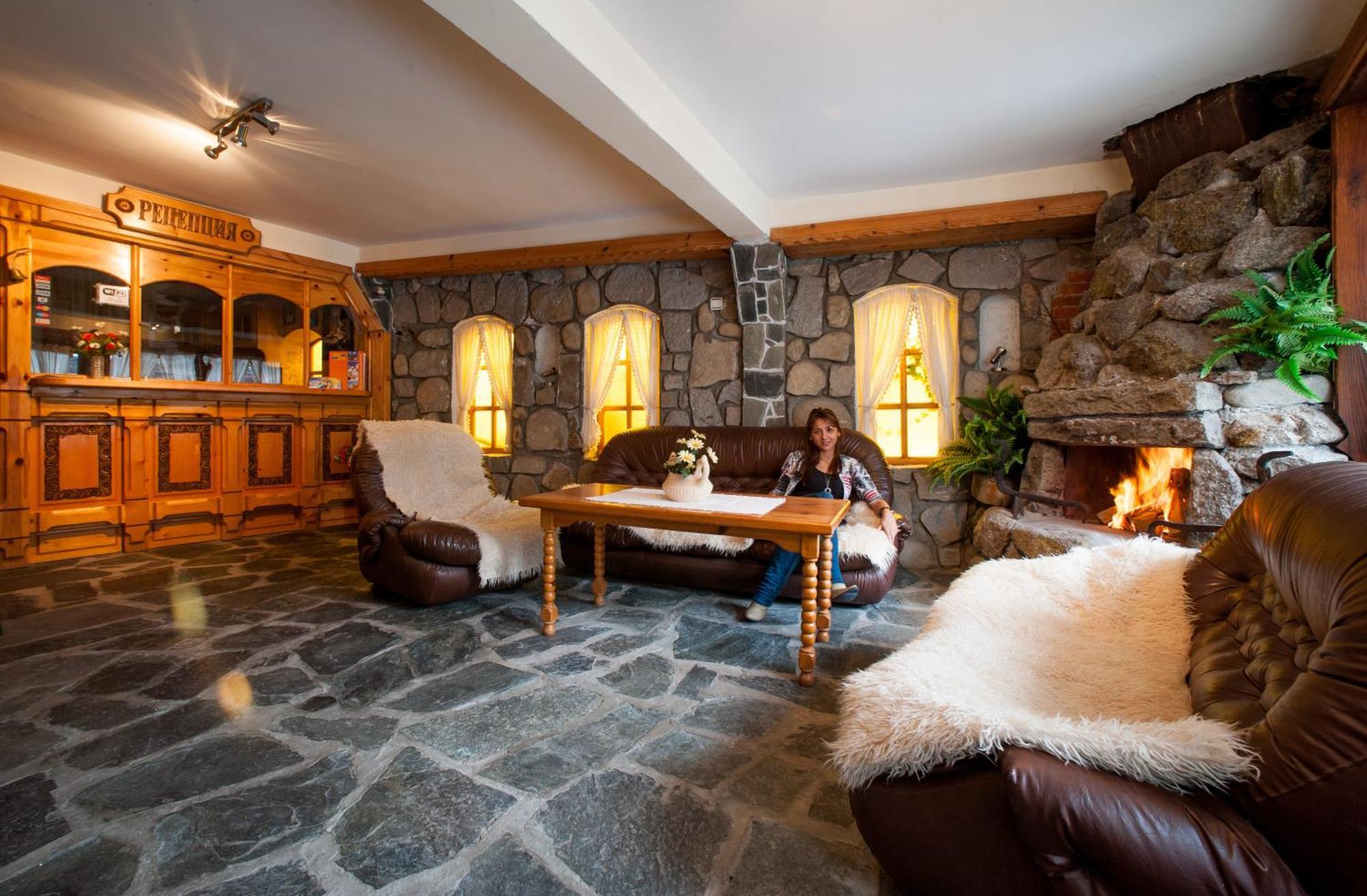 Guest House Dzhangal 반스코 외부 사진