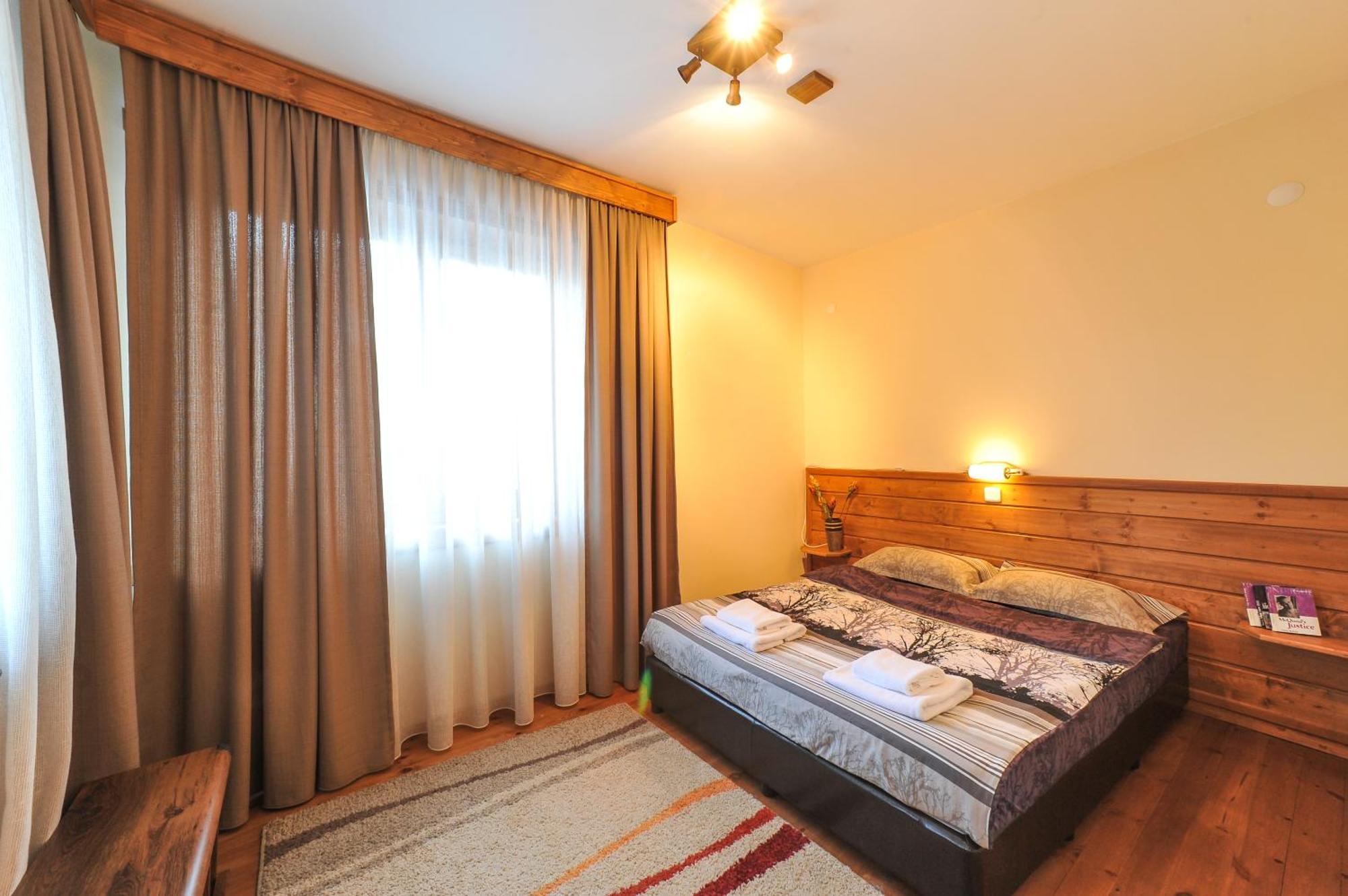 Guest House Dzhangal 반스코 외부 사진