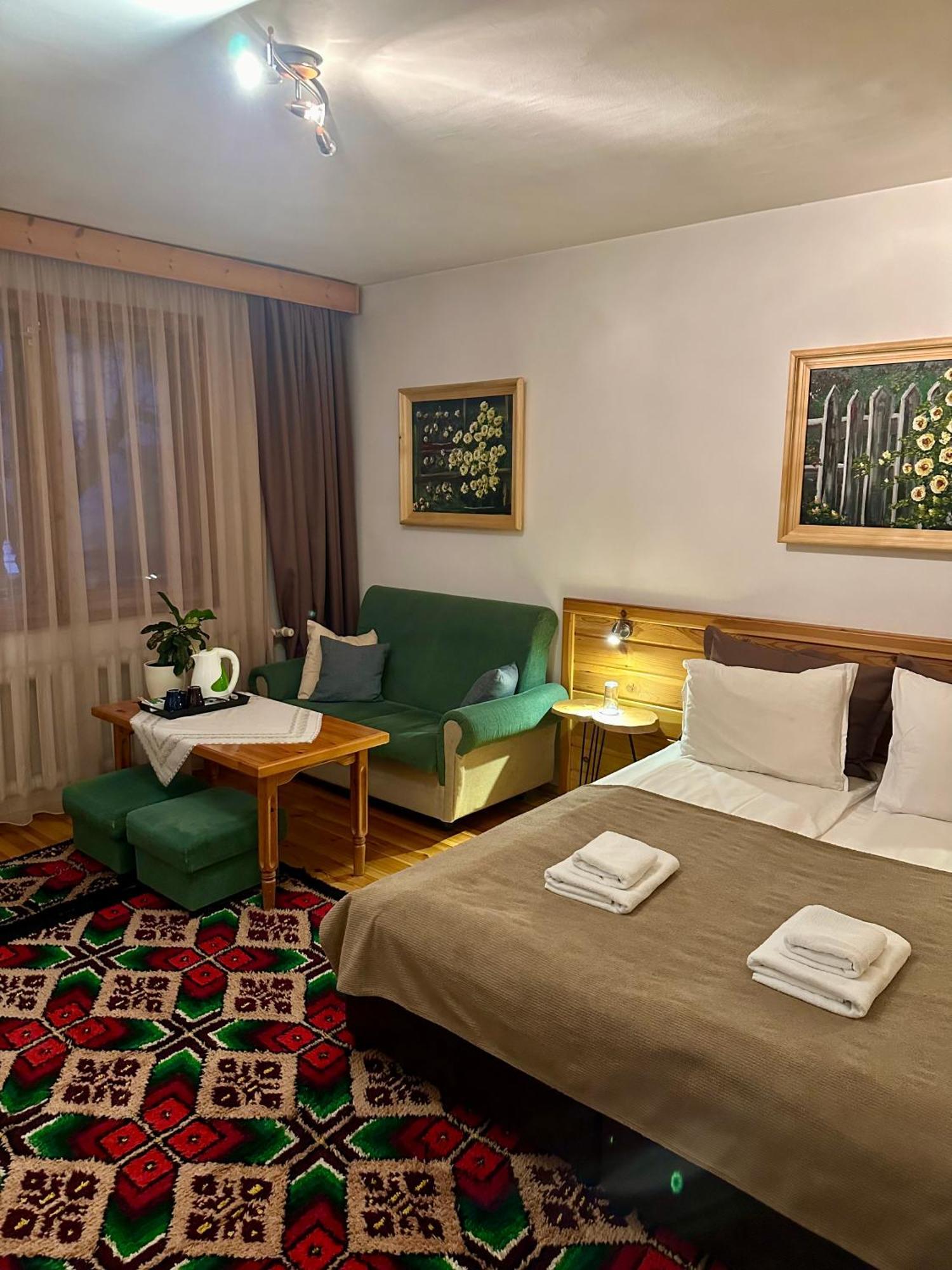 Guest House Dzhangal 반스코 외부 사진
